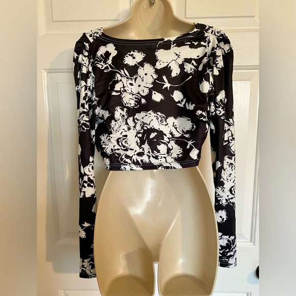 Shein Black White Floral Cropped Long Sleeve Cowl Neck Blouse Small - Picture 2 of 3